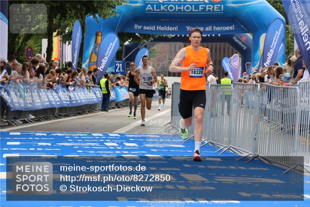 29.06.2025 - hella hamburg halbmarathon Strokosch-Dieckow http://msf.ph/oto/8272850 29.06.2025 10:22:56 Ziel 4128, 7862, 11624, 16548, 18328 meine-sportfotos.de