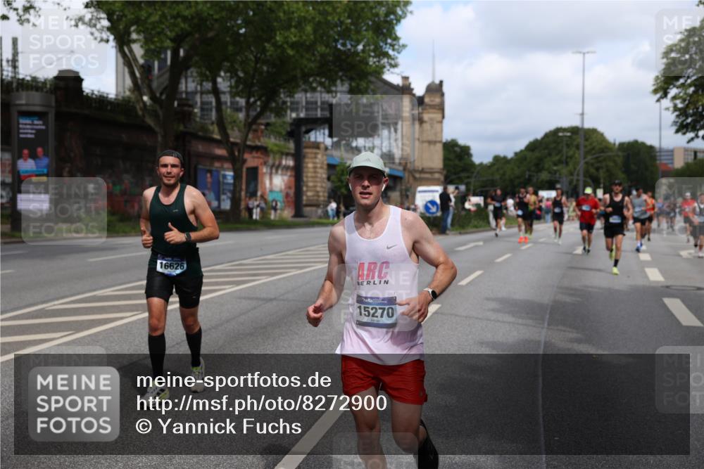 29.06.2025 - hella hamburg halbmarathon Yannick Fuchs http://msf.ph/oto/8272900 29.06.2025 10:37:04 20KM 1312, 1353, 1700, 2233, 4235, 4823, 5436, 6721, 6770, 7035, 7448, 7693, 7734, 7765, 7865, 9371, 9833, 10216, 10469, 11907, 12839, 13446, 14447, 14560, 14811, 14813, 15095, 15175, 15270, 15297, 15301, 15535, 16295, 16333, 16507, 16626, 16660, 16677, 17000, 17016, 17177, 17363, 17733, 17864, 17911, 18275, 18330, 18559, 18632, 18659, 18680, 18920 meine-sportfotos.de