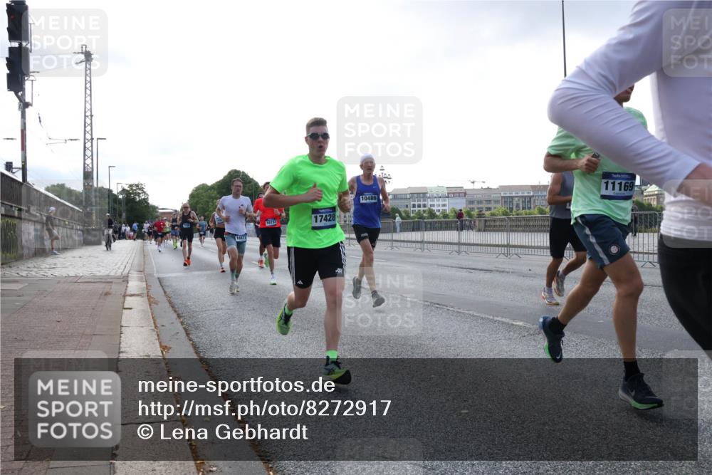 29.06.2025 - hella hamburg halbmarathon Lena Gebhardt http://msf.ph/oto/8272917 29.06.2025 09:45:03 Lombardsbrücke 18871, 18737, 17428, 10486, 11169, 1065, 1758, 1827, 2021, 2746, 3201, 3845, 4678, 5269, 5367, 6619, 6781, 7349, 8473, 8731, 9381, 10156, 10486, 10848, 11169, 12049, 12287, 12337, 12369, 12595, 12900, 13838, 13956, 14140, 14164, 14289, 15268, 15576, 15583, 15672, 15880, 15883, 16157, 16377, 16508, 16713, 16736, 16818, 17354, 17428, 18567, 18699 meine-sportfotos.de