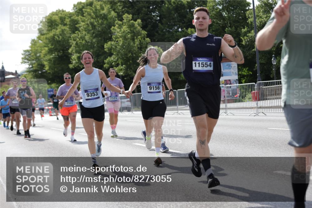 29.06.2025 - hella hamburg halbmarathon Jannik Wohlers http://msf.ph/oto/8273055 29.06.2025 10:01:49 Lombardsbrücke 1432, 1453, 2142, 2322, 2323, 3169, 4985, 5763, 6166, 6295, 6322, 7031, 7223, 7243, 9020, 9021, 9156, 9353, 9741, 9928, 10866, 11554, 11871, 11938, 12315, 12316, 12491, 12837, 14574, 14660, 14677, 14838, 15008, 15901, 16420, 16614, 16634, 16723, 18130, 18240, 19162, 19240 meine-sportfotos.de