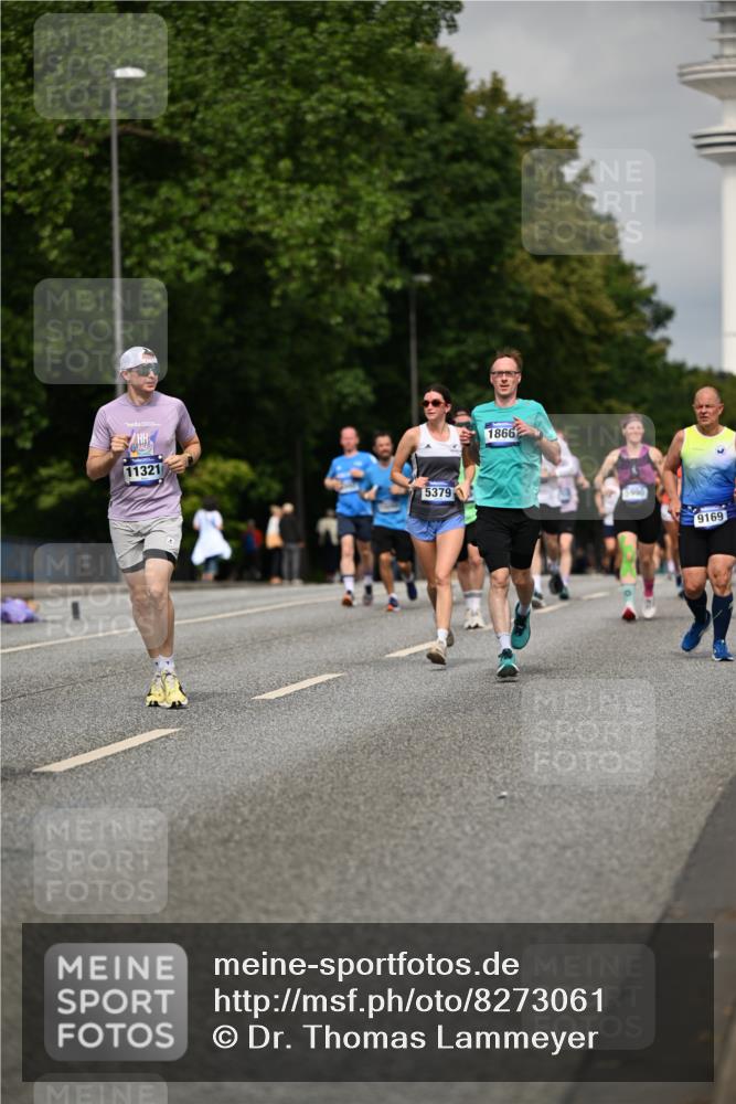 29.06.2025 - hella hamburg halbmarathon Dr. Thomas Lammeyer http://msf.ph/oto/8273061 29.06.2025 10:15:20 Kennedybrücke 1166, 1531, 1866, 1992, 4227, 5254, 5379, 5990, 5991, 7571, 8807, 8810, 9169, 9191, 10372, 10428, 11321 meine-sportfotos.de