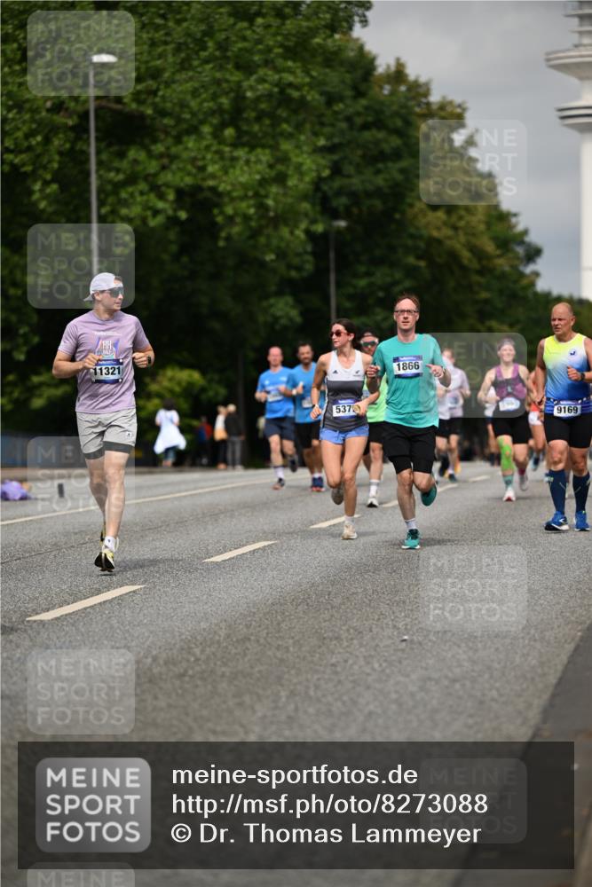 29.06.2025 - hella hamburg halbmarathon Dr. Thomas Lammeyer http://msf.ph/oto/8273088 29.06.2025 10:15:20 Kennedybrücke 1166, 1531, 1866, 1992, 4227, 5254, 5379, 5990, 5991, 7571, 8807, 8810, 9169, 9191, 10372, 10428, 11321 meine-sportfotos.de