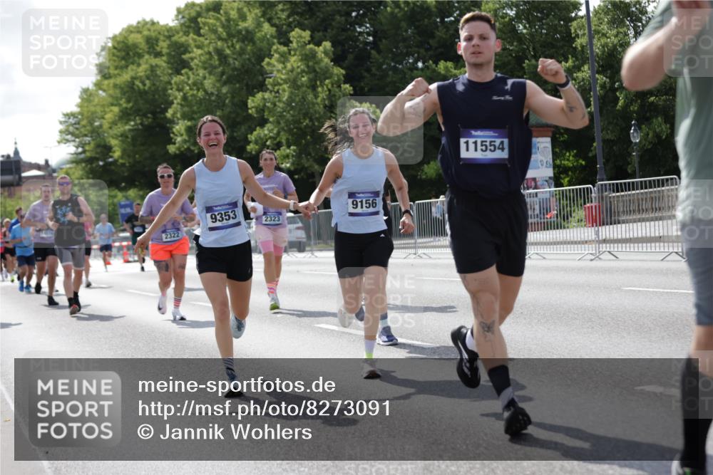 29.06.2025 - hella hamburg halbmarathon Jannik Wohlers http://msf.ph/oto/8273091 29.06.2025 10:01:49 Lombardsbrücke 1432, 1453, 2142, 2322, 2323, 3169, 4985, 5763, 6166, 6295, 6322, 7031, 7223, 7243, 9020, 9021, 9156, 9353, 9741, 9928, 10866, 11554, 11871, 11938, 12315, 12316, 12491, 12837, 14574, 14660, 14677, 14838, 15008, 15901, 16420, 16614, 16634, 16723, 18130, 18240, 19162, 19240 meine-sportfotos.de