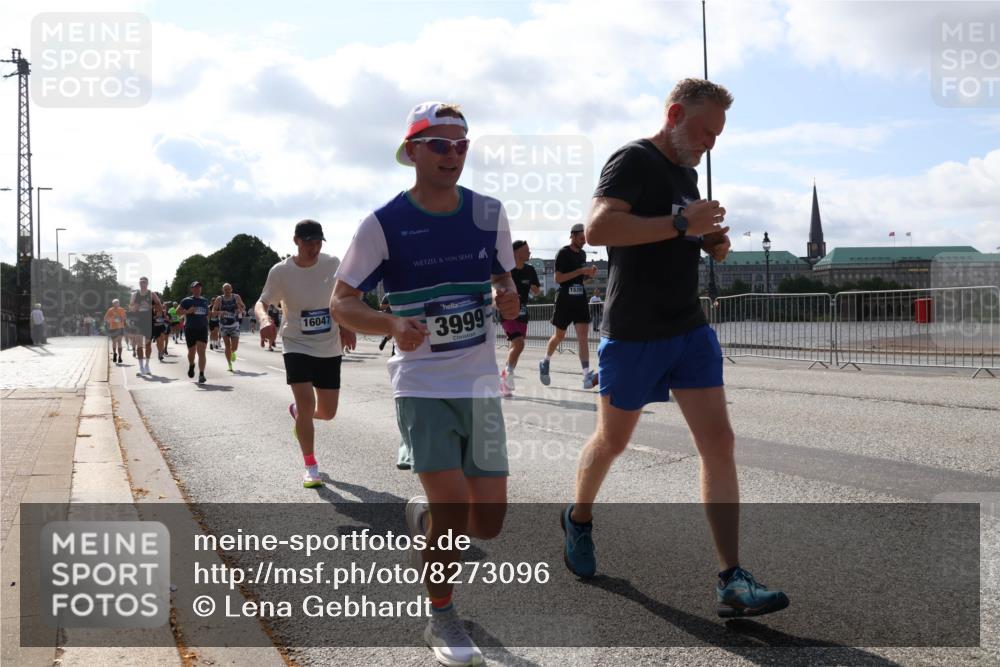 29.06.2025 - hella hamburg halbmarathon Lena Gebhardt http://msf.ph/oto/8273096 29.06.2025 09:57:39 Lombardsbrücke 16047, 3999, 15388, 1030, 1086, 1094, 1193, 1320, 1321, 1327, 1422, 1442, 1563, 1870, 2119, 2252, 2444, 2448, 2488, 2595, 2814, 2855, 2946, 3048, 3058, 3096, 3103, 3114, 3698, 3999, 4261, 4299, 4379, 4558, 4986, 5013, 5018, 5021, 5024, 5032, 5305, 5633, 5775, 5820, 5907, 6125, 6355, 6356, 6374, 6569, 6585, 6628, 6720, 6762, 6776, 6795, 6942, 7134, 7221, 7259, 7397, 7478, 7594, 7646, 7742, 7930, 7932, 7952, 7973, 7976, 9316, 10191 meine-sportfotos.de
