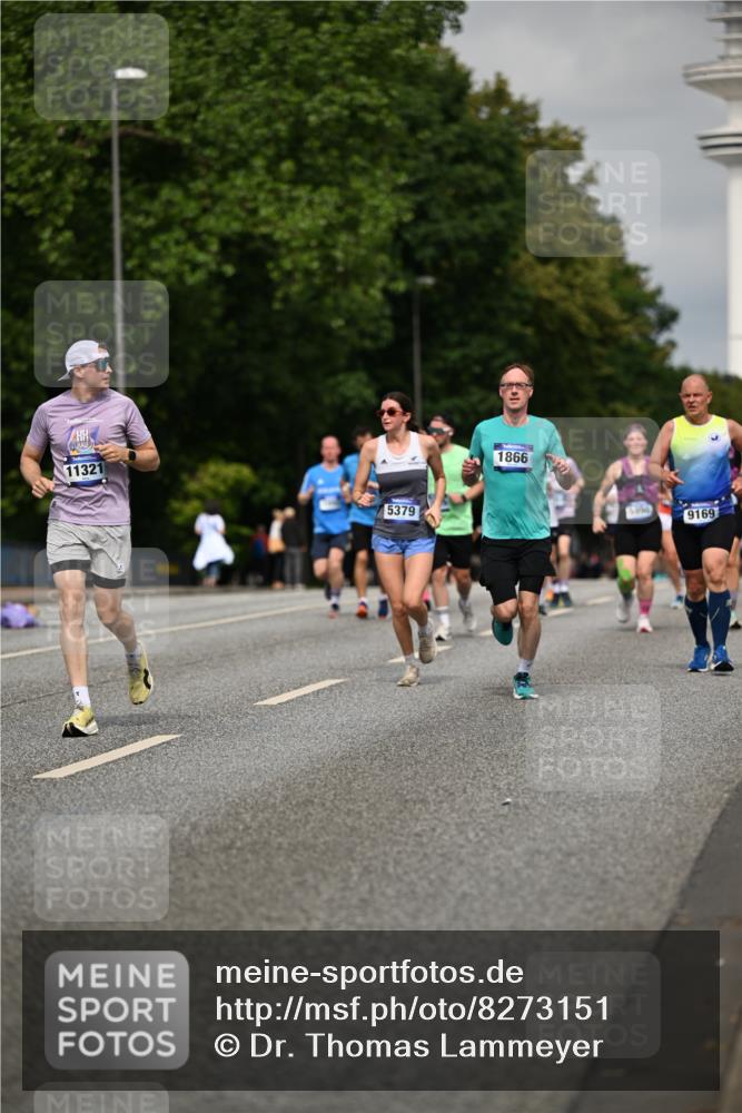 29.06.2025 - hella hamburg halbmarathon Dr. Thomas Lammeyer http://msf.ph/oto/8273151 29.06.2025 10:15:20 Kennedybrücke 1166, 1531, 1866, 1992, 4227, 5254, 5379, 5990, 5991, 7571, 8807, 8810, 9169, 9191, 10372, 10428, 11321 meine-sportfotos.de
