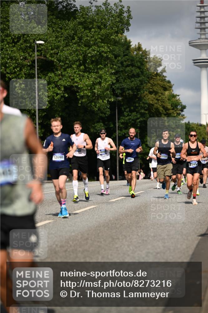 29.06.2025 - hella hamburg halbmarathon Dr. Thomas Lammeyer http://msf.ph/oto/8273216 29.06.2025 09:52:52 Kennedybrücke 1600, 1603, 2044, 2707, 2745, 2750, 2797, 2849, 2980, 3014, 3116, 4148, 4766, 5050, 5124, 5648, 6037, 6149, 6771, 7035, 7109, 7229, 8358, 8465, 9686, 9914, 10369, 11177 meine-sportfotos.de