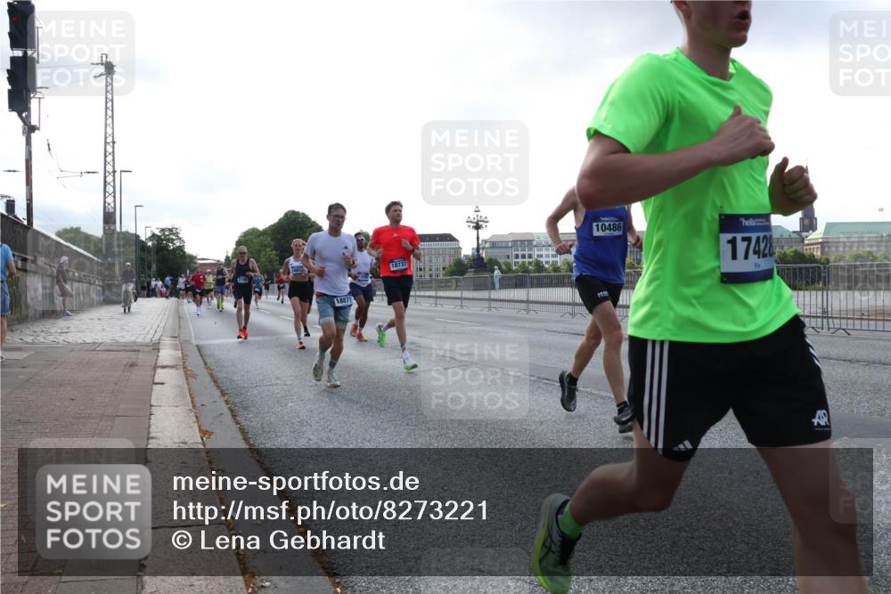 29.06.2025 - hella hamburg halbmarathon Lena Gebhardt http://msf.ph/oto/8273221 29.06.2025 09:45:04 Lombardsbrücke 2746, 18871, 18737, 10486, 17428, 1065, 1758, 1827, 2021, 2746, 3201, 3845, 4678, 5269, 5367, 6619, 6781, 7349, 8473, 8731, 9381, 10156, 10486, 10848, 11169, 12049, 12287, 12337, 12369, 12595, 12900, 13838, 13956, 14140, 14164, 14289, 15268, 15576, 15583, 15672, 15880, 15883, 16157, 16377, 16508, 16713, 16736, 16818, 17354, 17428, 18567 meine-sportfotos.de