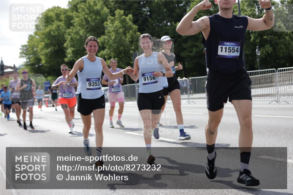 29.06.2025 - hella hamburg halbmarathon Jannik Wohlers http://msf.ph/oto/8273232 29.06.2025 10:01:49 Lombardsbrücke 1432, 1453, 2142, 2322, 2323, 3169, 4985, 5763, 6166, 6295, 6322, 7031, 7223, 7243, 9020, 9021, 9156, 9353, 9741, 9928, 10866, 11554, 11871, 11938, 12315, 12316, 12491, 12837, 14574, 14660, 14677, 14838, 15008, 15901, 16420, 16614, 16634, 16723, 18130, 18240, 19162, 19240 meine-sportfotos.de