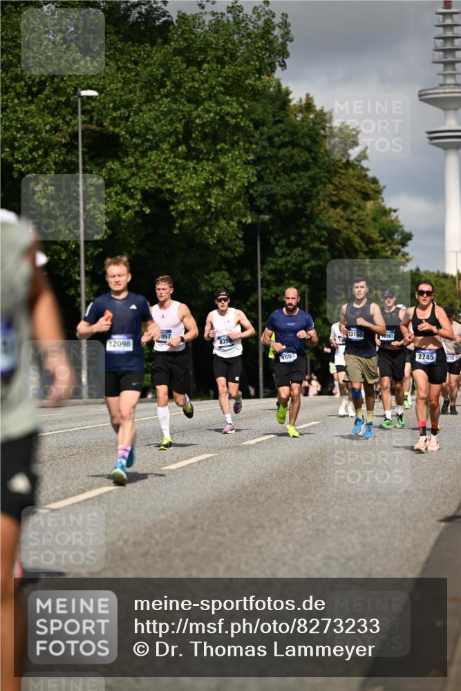 29.06.2025 - hella hamburg halbmarathon Dr. Thomas Lammeyer http://msf.ph/oto/8273233 29.06.2025 09:52:52 Kennedybrücke 1600, 1603, 2044, 2707, 2745, 2750, 2797, 2849, 2980, 3014, 3116, 4148, 4766, 5050, 5124, 5648, 6037, 6149, 6771, 7035, 7109, 7229, 8358, 8465, 9686, 9914, 10369, 11177 meine-sportfotos.de