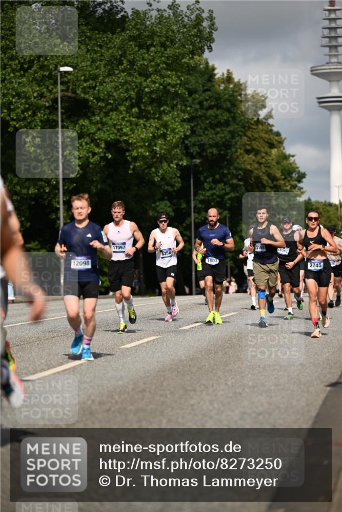 29.06.2025 - hella hamburg halbmarathon Dr. Thomas Lammeyer http://msf.ph/oto/8273250 29.06.2025 09:52:52 Kennedybrücke 1600, 1603, 2044, 2707, 2745, 2750, 2797, 2849, 2980, 3014, 3116, 4148, 4766, 5050, 5124, 5648, 6037, 6149, 6771, 7035, 7109, 7229, 8358, 8465, 9686, 9914, 10369, 11177 meine-sportfotos.de