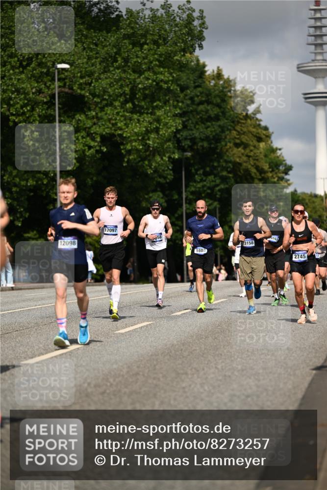 29.06.2025 - hella hamburg halbmarathon Dr. Thomas Lammeyer http://msf.ph/oto/8273257 29.06.2025 09:52:52 Kennedybrücke 1600, 1603, 2044, 2707, 2745, 2750, 2797, 2849, 2980, 3014, 3116, 4148, 4766, 5050, 5124, 5648, 6037, 6149, 6771, 7035, 7109, 7229, 8358, 8465, 9686, 9914, 10369, 11177 meine-sportfotos.de