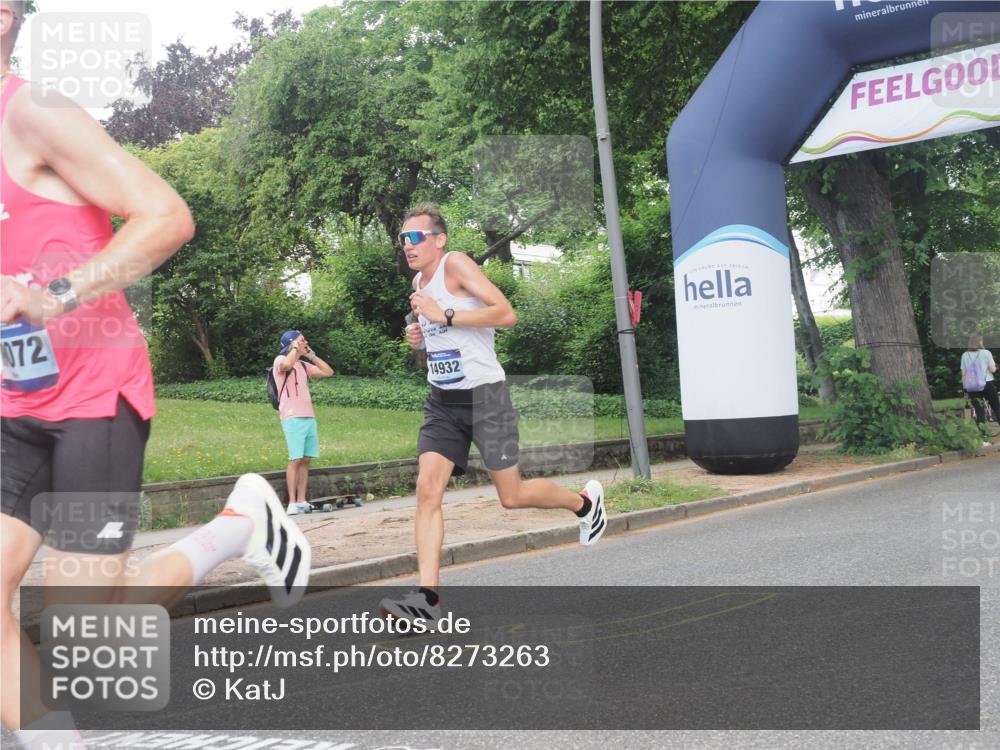 29.06.2025 - hella hamburg halbmarathon KatJ http://msf.ph/oto/8273263 29.06.2025 10:09:00 Zwischen KM18-KM19  meine-sportfotos.de
