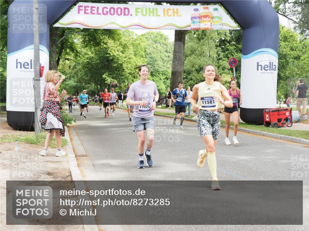 29.06.2025 - hella hamburg halbmarathon MichiJ http://msf.ph/oto/8273285 29.06.2025 10:56:08 Zwischen KM18-KM19 2942, 4649, 9738, 11581, 15012, 18616, 18617 meine-sportfotos.de