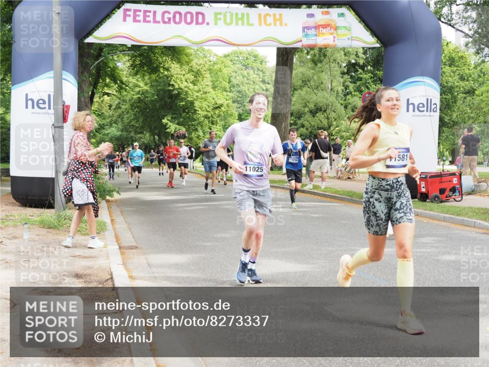 29.06.2025 - hella hamburg halbmarathon MichiJ http://msf.ph/oto/8273337 29.06.2025 10:56:09 Zwischen KM18-KM19 2942, 4649, 9738, 11025, 11581, 15012, 17239, 18616 meine-sportfotos.de