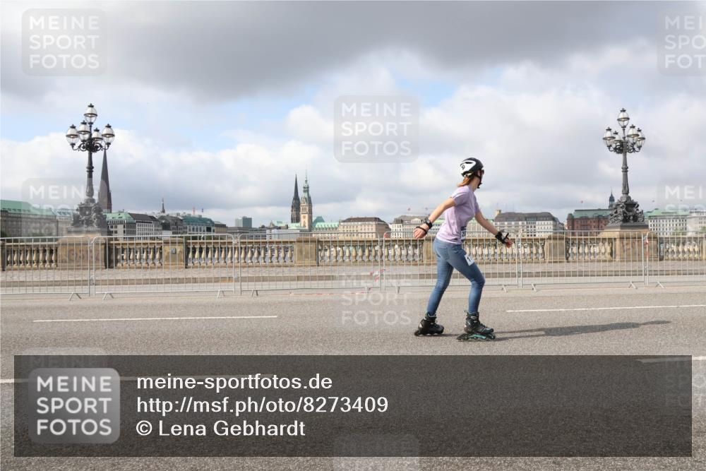 29.06.2025 - hella hamburg halbmarathon Lena Gebhardt http://msf.ph/oto/8273409 29.06.2025 09:04:53 Lombardsbrücke  meine-sportfotos.de