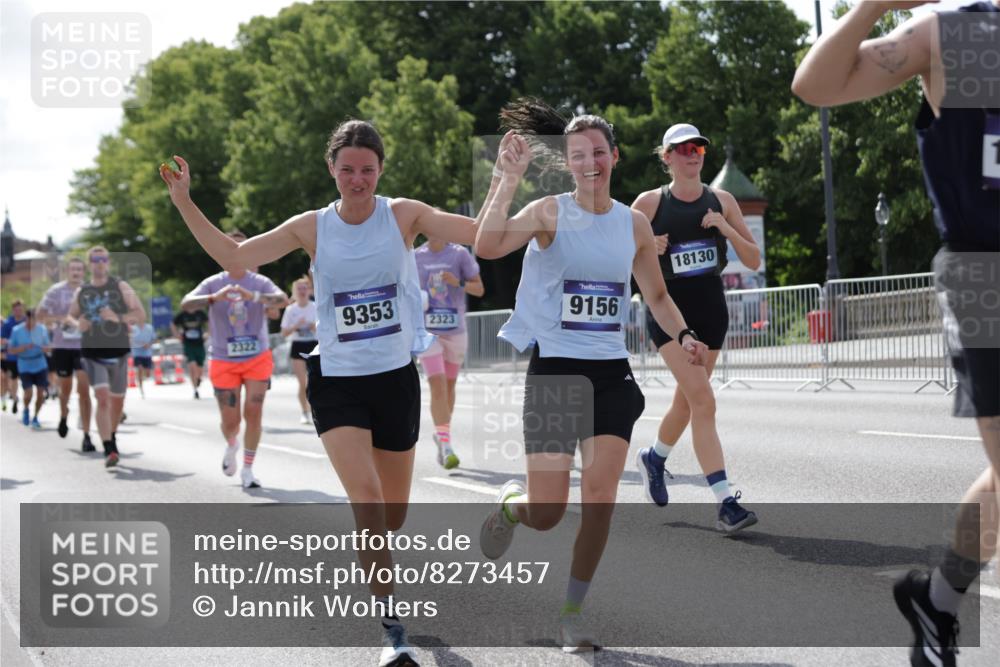 29.06.2025 - hella hamburg halbmarathon Jannik Wohlers http://msf.ph/oto/8273457 29.06.2025 10:01:50 Lombardsbrücke 1254, 1432, 1453, 2142, 2322, 2323, 3169, 4985, 5763, 6166, 6295, 6322, 7031, 7223, 7243, 9020, 9021, 9156, 9353, 9741, 9928, 10866, 11554, 11871, 11938, 12315, 12316, 12491, 12837, 14574, 14838, 15008, 15901, 16614, 16634, 16723, 18128, 18130, 18240, 19162, 19240 meine-sportfotos.de
