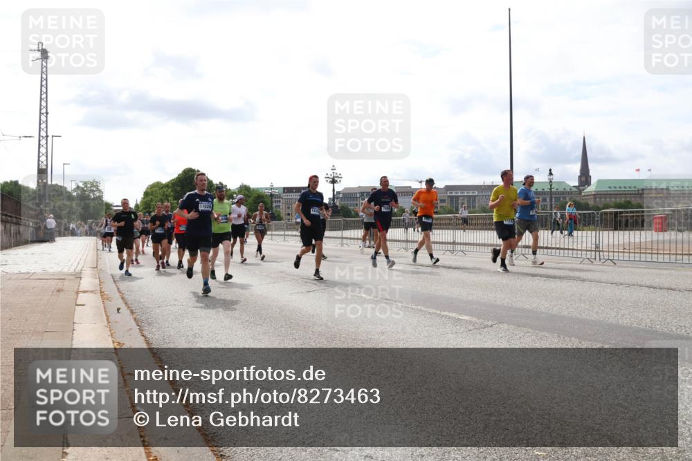 29.06.2025 - hella hamburg halbmarathon Lena Gebhardt http://msf.ph/oto/8273463 29.06.2025 10:20:06 Lombardsbrücke 11028, 110, 1046, 1069, 1110, 1115, 1154, 1474, 2064, 2357, 2405, 2441, 2918, 3278, 3434, 3678, 3842, 4108, 4110, 4170, 4539, 4562, 4570, 4585, 4614, 4737, 4739, 5251, 5397, 5556, 5659, 5811, 5812, 5831, 5878, 5937, 6796, 6797, 6872, 6874, 7018, 7101, 7137, 7248, 7249, 7519, 7739, 7744, 7808, 7836, 7917, 8025, 8146, 8387, 8427, 8462, 8738, 9136, 9196, 9735, 9873, 10041, 10349, 10414, 10550, 10594, 10595, 10622, 10701, 10754, 11028, 11036 meine-sportfotos.de