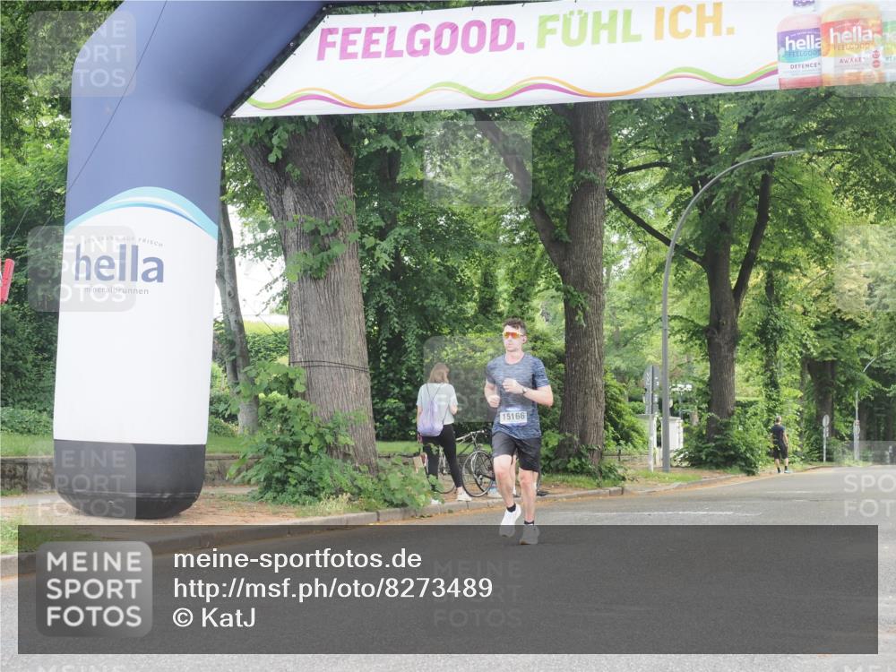 29.06.2025 - hella hamburg halbmarathon KatJ http://msf.ph/oto/8273489 29.06.2025 10:09:05 Zwischen KM18-KM19  meine-sportfotos.de