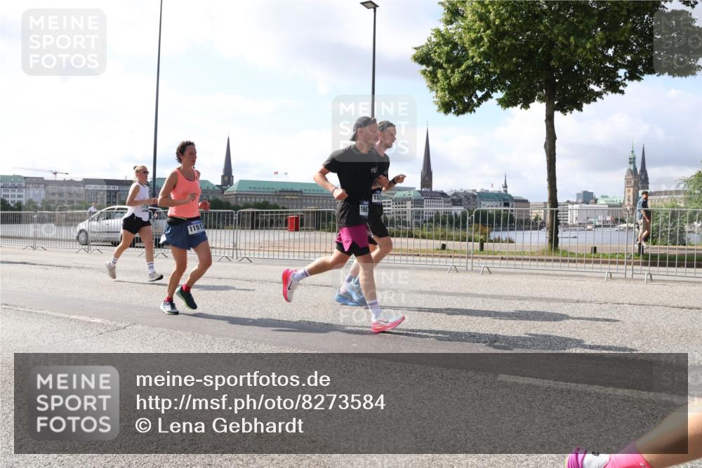 29.06.2025 - hella hamburg halbmarathon Lena Gebhardt http://msf.ph/oto/8273584 29.06.2025 09:57:41 Lombardsbrücke 11512, 160, 1030, 1086, 1094, 1193, 1320, 1321, 1422, 1442, 1563, 1870, 2119, 2252, 2397, 2444, 2448, 2488, 2595, 2612, 2814, 2855, 2946, 3048, 3058, 3096, 3103, 3114, 3251, 3698, 3999, 4261, 4299, 4379, 4558, 4986, 5013, 5018, 5021, 5024, 5032, 5305, 5633, 5775, 5820, 5907, 6125, 6355, 6356, 6374, 6569, 6585, 6628, 6720, 6762, 6776, 6795, 6942, 7134, 7221, 7397, 7478, 7594, 7646, 7742, 7930, 7932, 7952, 7973, 7976, 9316, 10191 meine-sportfotos.de