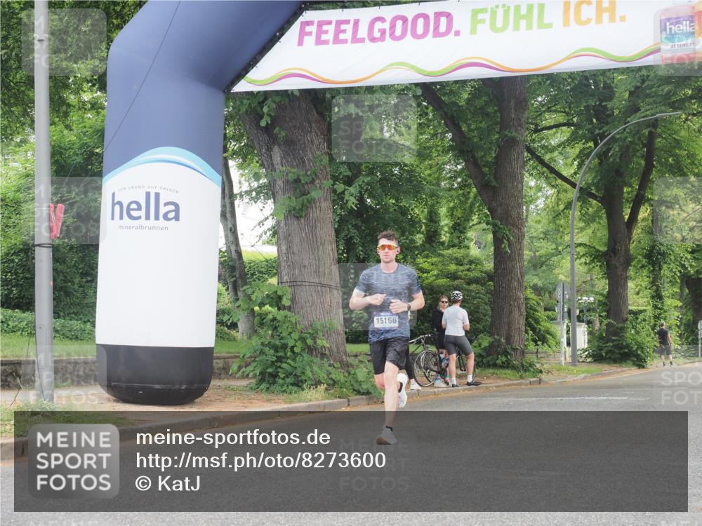 29.06.2025 - hella hamburg halbmarathon KatJ http://msf.ph/oto/8273600 29.06.2025 10:09:06 Zwischen KM18-KM19  meine-sportfotos.de