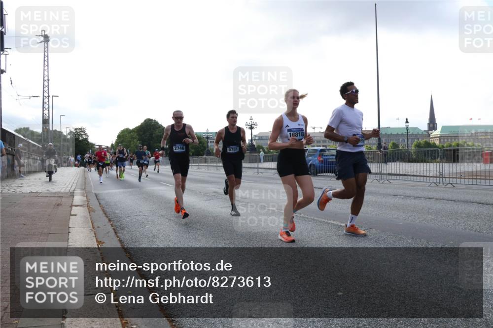 29.06.2025 - hella hamburg halbmarathon Lena Gebhardt http://msf.ph/oto/8273613 29.06.2025 09:45:06 Lombardsbrücke 2746, 6781, 16818, 1065, 1758, 1827, 2021, 2746, 3201, 3845, 4050, 4678, 5070, 5269, 5367, 5746, 6619, 6781, 7272, 7349, 7723, 8209, 8473, 8731, 8883, 9137, 9381, 10156, 10171, 10486, 10848, 11169, 11413, 12049, 12287, 12337, 12369, 12595, 12900, 13838, 13956, 14140, 14164, 14289, 15268, 15583, 15672, 15880, 15883, 16157, 16377, 16508, 16713, 16736, 16818, 17428, 18567 meine-sportfotos.de