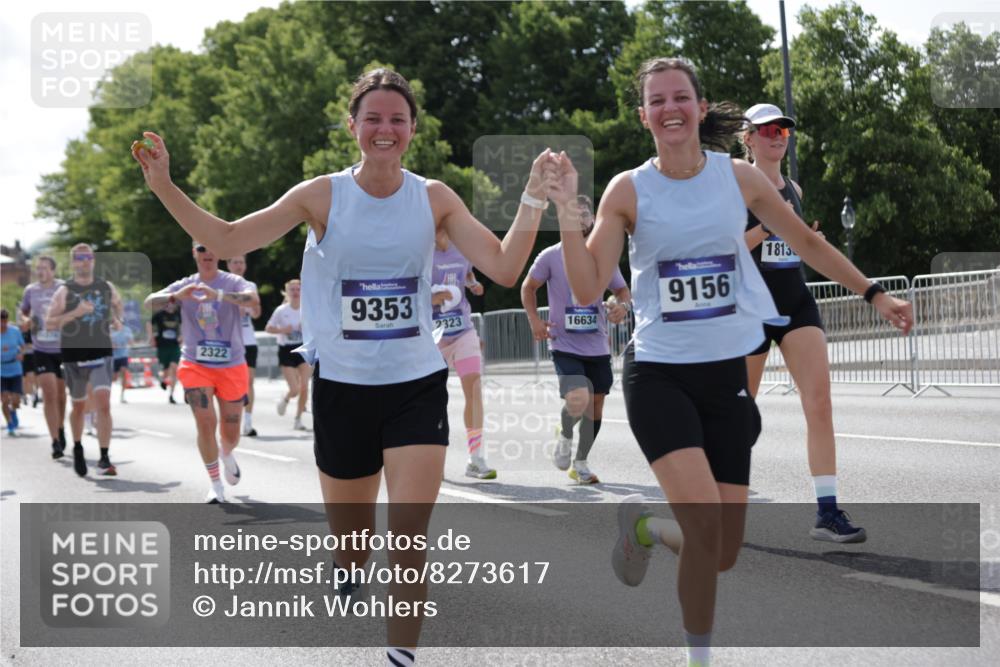 29.06.2025 - hella hamburg halbmarathon Jannik Wohlers http://msf.ph/oto/8273617 29.06.2025 10:01:50 Lombardsbrücke 1254, 1432, 1453, 2142, 2322, 2323, 3169, 4985, 5763, 6166, 6295, 6322, 7031, 7223, 7243, 9020, 9021, 9156, 9353, 9741, 9928, 10866, 11554, 11871, 11938, 12315, 12316, 12491, 12837, 14574, 14838, 15008, 15901, 16614, 16634, 16723, 18128, 18130, 18240, 19162, 19240 meine-sportfotos.de