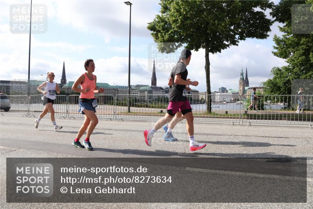 29.06.2025 - hella hamburg halbmarathon Lena Gebhardt http://msf.ph/oto/8273634 29.06.2025 09:57:42 Lombardsbrücke 9739, 1030, 1086, 1094, 1193, 1320, 1321, 1422, 1442, 1563, 1870, 2119, 2252, 2397, 2444, 2448, 2488, 2595, 2612, 2814, 2855, 2946, 3048, 3058, 3096, 3103, 3114, 3251, 3698, 3999, 4261, 4299, 4379, 4558, 4986, 5013, 5018, 5021, 5024, 5032, 5305, 5633, 5775, 5820, 5907, 6125, 6355, 6356, 6374, 6569, 6580, 6585, 6628, 6720, 6762, 6776, 6795, 6942, 7134, 7221, 7397, 7478, 7594, 7646, 7742, 7930, 7932, 7952, 7973, 7976, 9316, 10191 meine-sportfotos.de