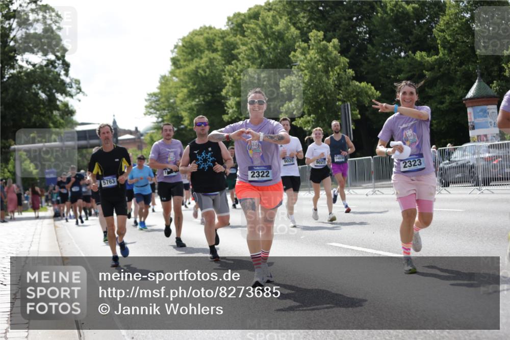 29.06.2025 - hella hamburg halbmarathon Jannik Wohlers http://msf.ph/oto/8273685 29.06.2025 10:01:51 Lombardsbrücke 1254, 1432, 1453, 2142, 2322, 2323, 3169, 4985, 5763, 6166, 6295, 6322, 7031, 7223, 7243, 9020, 9021, 9156, 9353, 9928, 10866, 11191, 11554, 11871, 11938, 12315, 12316, 12491, 12837, 14574, 14838, 15008, 15901, 16067, 16614, 16634, 16723, 18128, 18130, 18240, 19162, 19240 meine-sportfotos.de