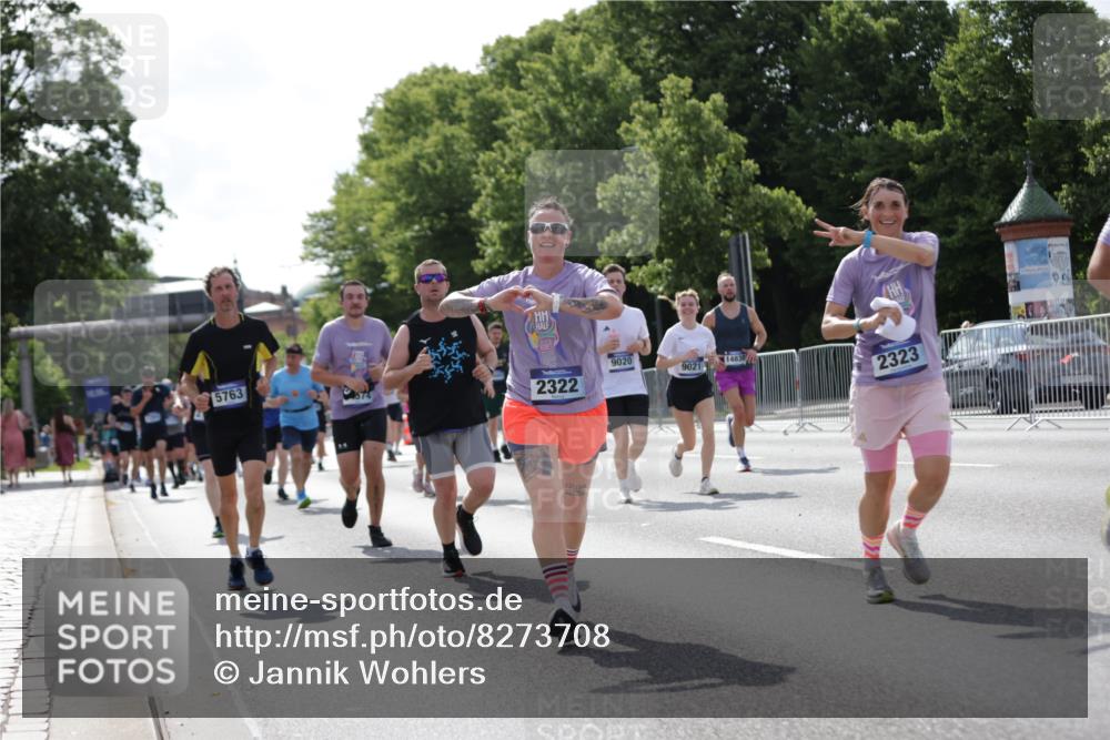 29.06.2025 - hella hamburg halbmarathon Jannik Wohlers http://msf.ph/oto/8273708 29.06.2025 10:01:51 Lombardsbrücke 1254, 1432, 1453, 2142, 2322, 2323, 3169, 4985, 5763, 6166, 6295, 6322, 7031, 7223, 7243, 9020, 9021, 9156, 9353, 9928, 10866, 11191, 11554, 11871, 11938, 12315, 12316, 12491, 12837, 14574, 14838, 15008, 15901, 16067, 16614, 16634, 16723, 18128, 18130, 18240, 19162, 19240 meine-sportfotos.de