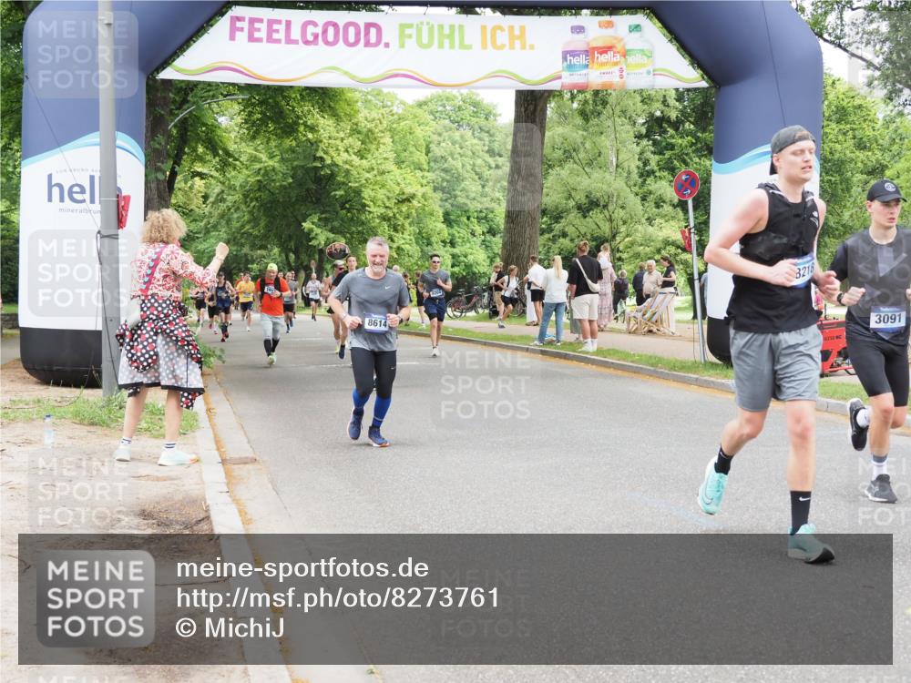 29.06.2025 - hella hamburg halbmarathon MichiJ http://msf.ph/oto/8273761 29.06.2025 10:56:22 Zwischen KM18-KM19 2288, 3091, 4962, 6295, 8614, 12492, 17985, 18218 meine-sportfotos.de