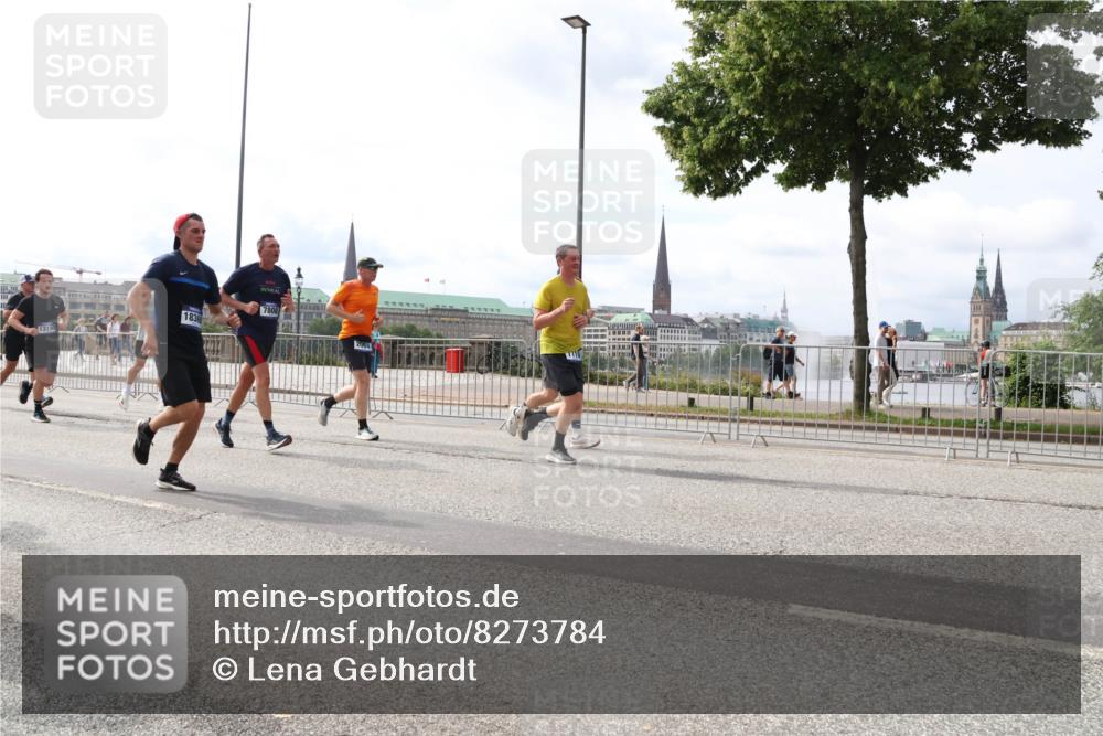 29.06.2025 - hella hamburg halbmarathon Lena Gebhardt http://msf.ph/oto/8273784 29.06.2025 10:20:07 Lombardsbrücke 7808, 13192, 2064, 110, 1046, 1069, 1110, 1115, 1154, 1474, 2064, 2357, 2405, 2441, 2918, 3278, 3434, 3678, 3842, 4170, 4539, 4562, 4570, 4585, 4614, 4737, 4739, 5251, 5397, 5556, 5659, 5811, 5812, 5831, 5878, 5937, 6796, 6797, 6872, 6874, 7018, 7101, 7137, 7248, 7249, 7519, 7739, 7744, 7808, 7836, 7917, 8025, 8146, 8387, 8427, 8462, 8738, 9136, 9196, 9735, 9873, 10041, 10349, 10414, 10550, 10594, 10595, 10622, 10701, 10754, 11028, 11036 meine-sportfotos.de