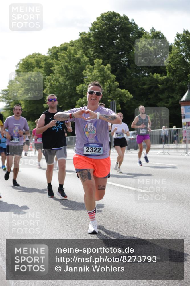 29.06.2025 - hella hamburg halbmarathon Jannik Wohlers http://msf.ph/oto/8273793 29.06.2025 10:01:52 Lombardsbrücke 1128, 1254, 1432, 1453, 2142, 2322, 2323, 3169, 4985, 5763, 6166, 6295, 6322, 6708, 7031, 7223, 7243, 7323, 9020, 9021, 9156, 9353, 9928, 10866, 11191, 11554, 11871, 11938, 12315, 12316, 12491, 12837, 13868, 14574, 14838, 15008, 15901, 16067, 16614, 16634, 16723, 17533, 18128, 18130, 18240, 19162, 19240 meine-sportfotos.de