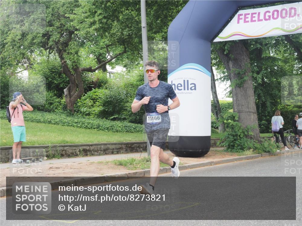 29.06.2025 - hella hamburg halbmarathon KatJ http://msf.ph/oto/8273821 29.06.2025 10:09:07 Zwischen KM18-KM19  meine-sportfotos.de