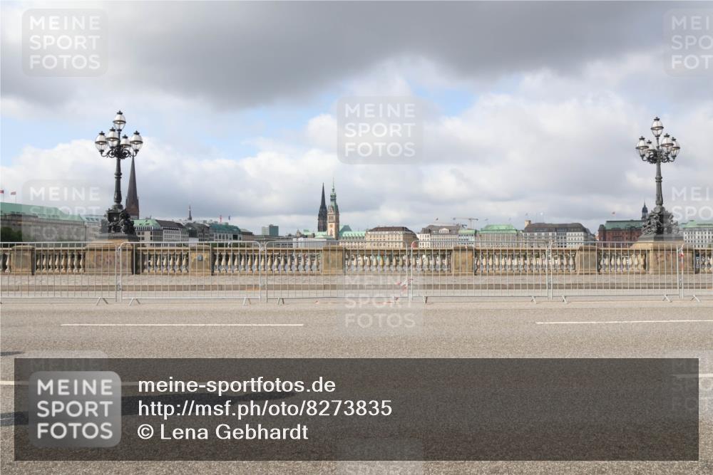 29.06.2025 - hella hamburg halbmarathon Lena Gebhardt http://msf.ph/oto/8273835 29.06.2025 09:04:59 Lombardsbrücke  meine-sportfotos.de