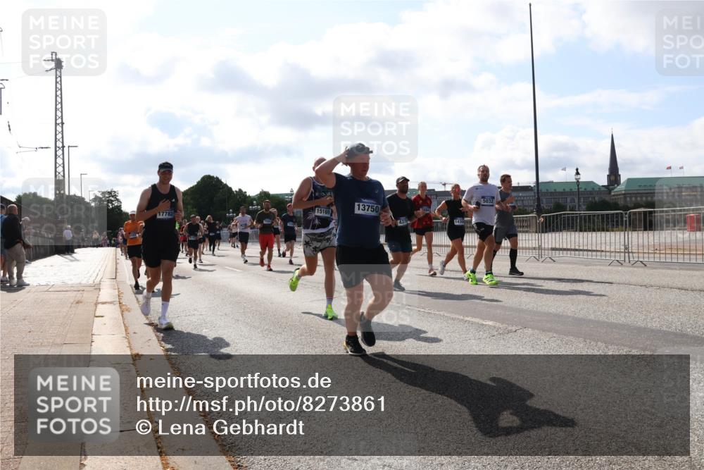 29.06.2025 - hella hamburg halbmarathon Lena Gebhardt http://msf.ph/oto/8273861 29.06.2025 09:57:43 Lombardsbrücke 15169, 17782, 13750, 4319, 5032, 1030, 1086, 1094, 1193, 1320, 1321, 1422, 1442, 1563, 1870, 2119, 2252, 2397, 2444, 2448, 2488, 2595, 2612, 2814, 2855, 2946, 3048, 3058, 3096, 3103, 3114, 3251, 3698, 3999, 4261, 4299, 4379, 4558, 4986, 5013, 5018, 5021, 5024, 5032, 5305, 5633, 5775, 5820, 5907, 6125, 6355, 6356, 6374, 6569, 6580, 6585, 6628, 6720, 6762, 6776, 6795, 6942, 7134, 7221, 7397, 7478, 7594, 7646, 7742, 7930, 7932, 7952, 7973, 7976, 9316, 10191 meine-sportfotos.de