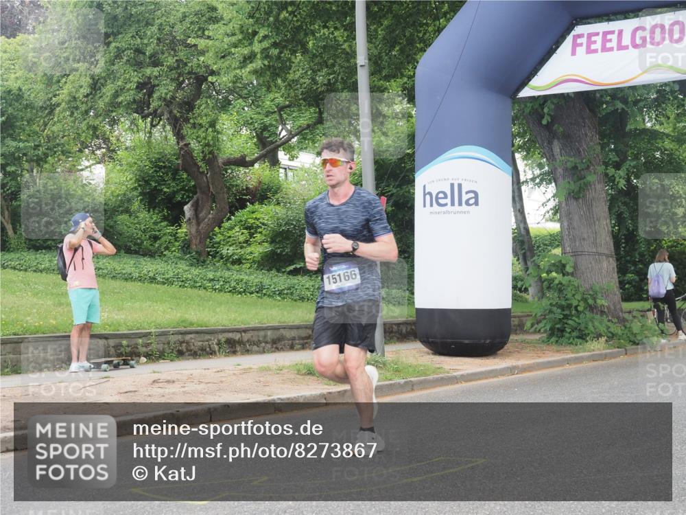 29.06.2025 - hella hamburg halbmarathon KatJ http://msf.ph/oto/8273867 29.06.2025 10:09:07 Zwischen KM18-KM19  meine-sportfotos.de