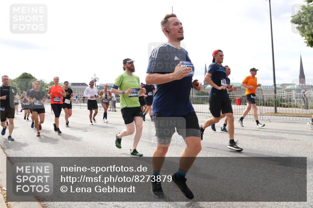 29.06.2025 - hella hamburg halbmarathon Lena Gebhardt http://msf.ph/oto/8273879 29.06.2025 10:20:08 Lombardsbrücke 78, 17454, 8387, 1401745, 8648, 1319, 183, 1046, 1069, 1110, 1115, 1154, 1474, 2064, 2357, 2405, 2478, 2918, 3278, 3434, 3842, 4170, 4539, 4562, 4570, 4585, 4614, 4737, 4739, 5251, 5397, 5556, 5659, 5811, 5812, 5831, 5878, 5937, 6796, 6797, 6872, 6874, 7018, 7101, 7131, 7137, 7248, 7249, 7519, 7739, 7744, 7808, 7836, 7917, 8025, 8146, 8387, 8427, 8462, 8738, 9136, 9196, 9735, 9873, 10041, 10349, 10414, 10550, 10594, 10595, 10622, 10701, 10754, 11028, 11036 meine-sportfotos.de