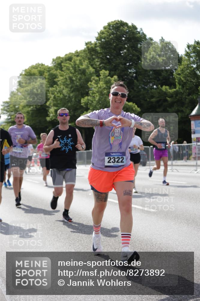 29.06.2025 - hella hamburg halbmarathon Jannik Wohlers http://msf.ph/oto/8273892 29.06.2025 10:01:52 Lombardsbrücke 1128, 1254, 1432, 1453, 2142, 2322, 2323, 3169, 4985, 5763, 6166, 6295, 6322, 6708, 7031, 7223, 7243, 7323, 9020, 9021, 9156, 9353, 9928, 10866, 11191, 11554, 11871, 11938, 12315, 12316, 12491, 12837, 13868, 14574, 14838, 15008, 15901, 16067, 16614, 16634, 16723, 17533, 18128, 18130, 18240, 19162, 19240 meine-sportfotos.de