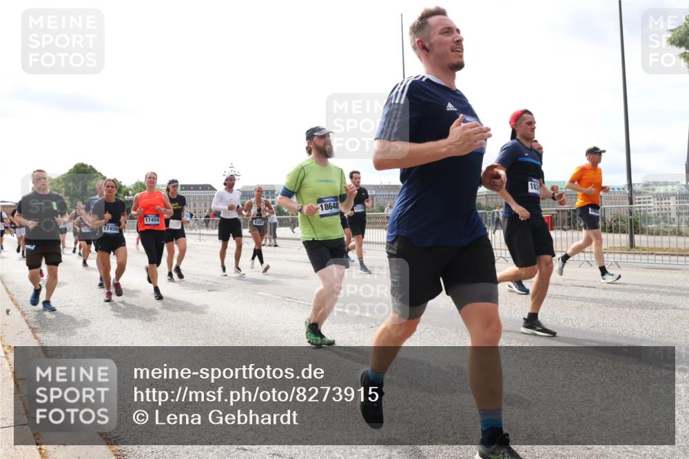 29.06.2025 - hella hamburg halbmarathon Lena Gebhardt http://msf.ph/oto/8273915 29.06.2025 10:20:08 Lombardsbrücke 17456, 17454, 8387, 18648, 13192, 183, 1046, 1069, 1110, 1115, 1154, 1474, 2064, 2357, 2405, 2478, 2918, 3278, 3434, 3842, 4170, 4539, 4562, 4570, 4585, 4614, 4737, 4739, 5251, 5397, 5556, 5659, 5811, 5812, 5831, 5878, 5937, 6796, 6797, 6872, 6874, 7018, 7101, 7131, 7137, 7248, 7249, 7519, 7739, 7744, 7808, 7836, 7917, 8025, 8146, 8387, 8427, 8462, 8738, 9136, 9196, 9735, 9873, 10041, 10349, 10414, 10550, 10594, 10595, 10622, 10701, 10754, 11028, 11036 meine-sportfotos.de
