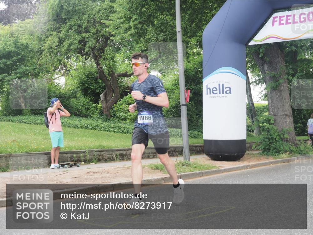29.06.2025 - hella hamburg halbmarathon KatJ http://msf.ph/oto/8273917 29.06.2025 10:09:07 Zwischen KM18-KM19  meine-sportfotos.de