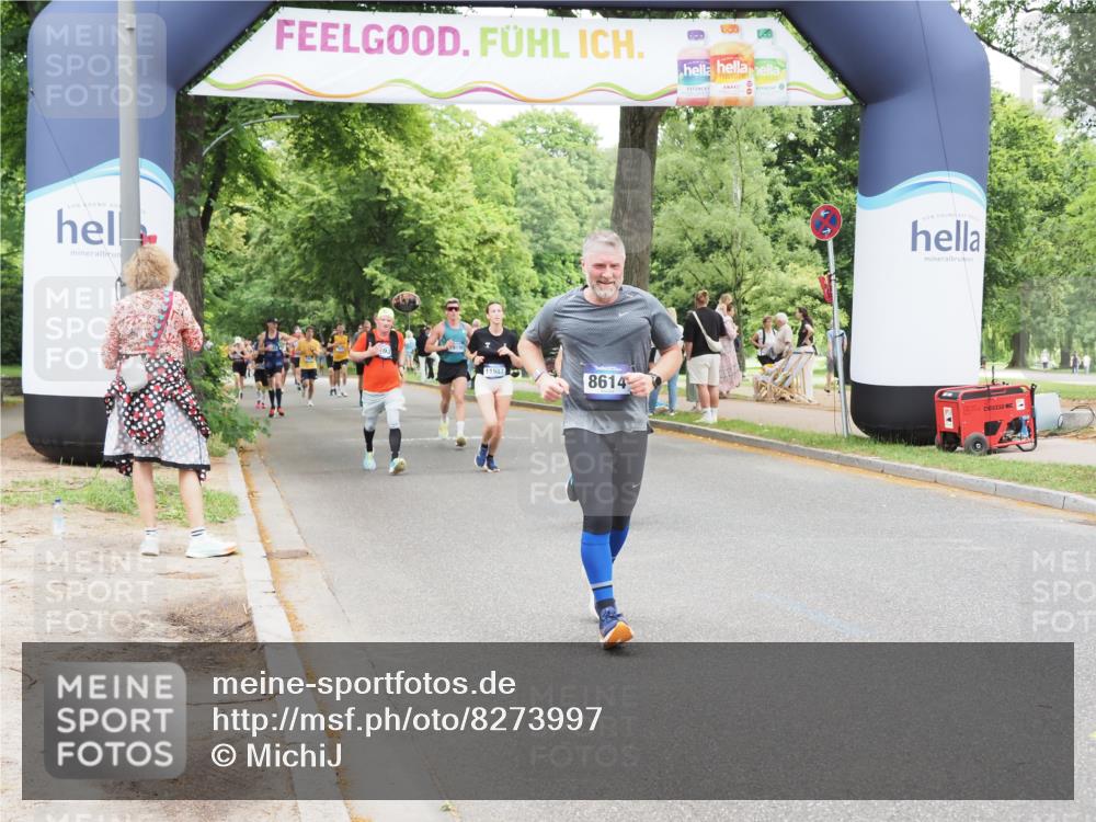29.06.2025 - hella hamburg halbmarathon MichiJ http://msf.ph/oto/8273997 29.06.2025 10:56:24 Zwischen KM18-KM19 2288, 3091, 4962, 8614, 11987, 12492, 17988, 18218 meine-sportfotos.de
