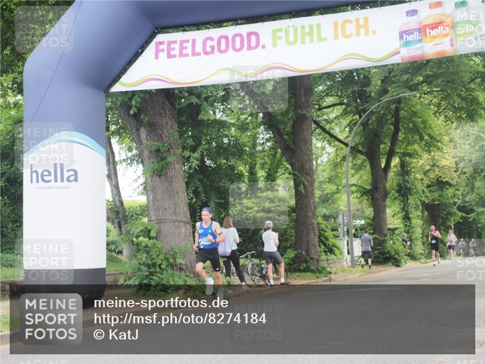 29.06.2025 - hella hamburg halbmarathon KatJ http://msf.ph/oto/8274184 29.06.2025 10:09:38 Zwischen KM18-KM19  meine-sportfotos.de