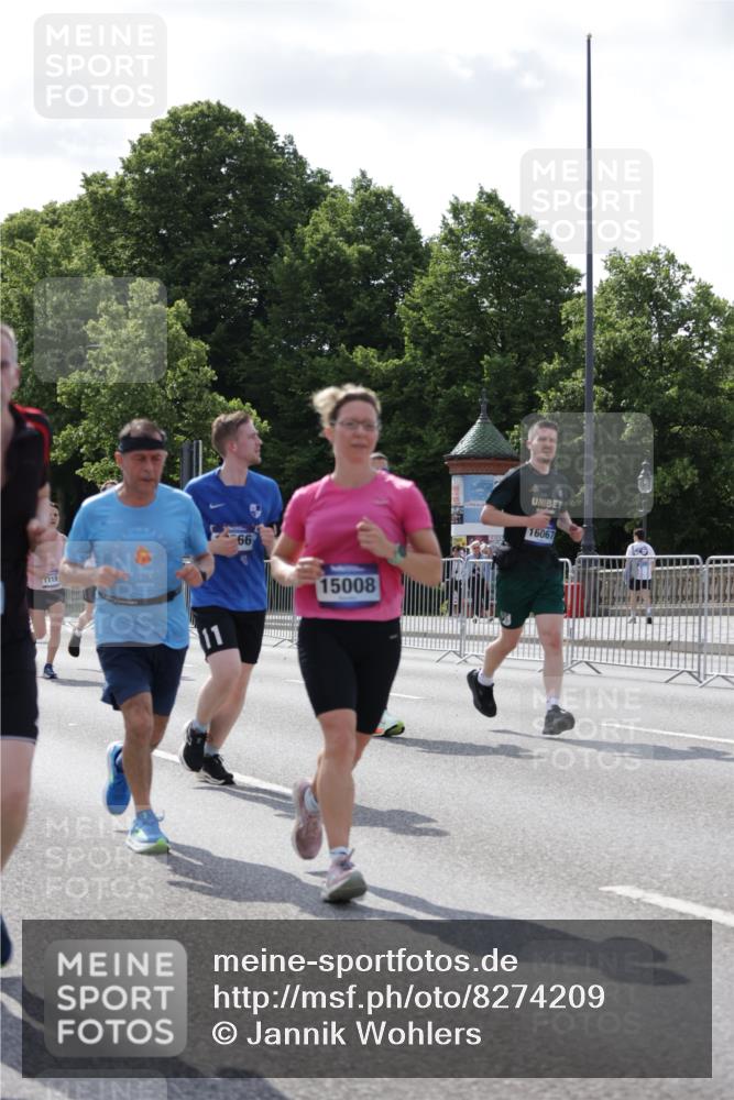 29.06.2025 - hella hamburg halbmarathon Jannik Wohlers http://msf.ph/oto/8274209 29.06.2025 10:01:56 Lombardsbrücke 1128, 1254, 1432, 1733, 2142, 2322, 2323, 2685, 2712, 3169, 3780, 3976, 4066, 4985, 5763, 6295, 6322, 6708, 6860, 7031, 7049, 7323, 7869, 9020, 9021, 9131, 9156, 9353, 10866, 11191, 11554, 11670, 11871, 11938, 12315, 12316, 12491, 12978, 13868, 13932, 14574, 14838, 15008, 15291, 15901, 16067, 16634, 16723, 17533, 17836, 18128, 18130, 18240, 18624, 19162, 19240 meine-sportfotos.de