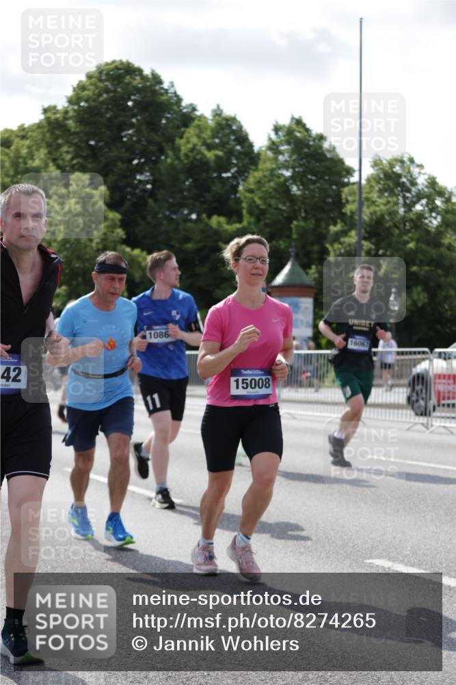 29.06.2025 - hella hamburg halbmarathon Jannik Wohlers http://msf.ph/oto/8274265 29.06.2025 10:01:57 Lombardsbrücke 1128, 1254, 1432, 1733, 2142, 2322, 2323, 2685, 2712, 3780, 3976, 4066, 4985, 5763, 6295, 6322, 6708, 6860, 7031, 7049, 7323, 7869, 8749, 9020, 9021, 9131, 9156, 9353, 10866, 11191, 11554, 11670, 11871, 11938, 12315, 12491, 12978, 13868, 13932, 14574, 14838, 15008, 15291, 15901, 16067, 16634, 17077, 17533, 17836, 17931, 18128, 18130, 18240, 18624, 19162, 19240 meine-sportfotos.de