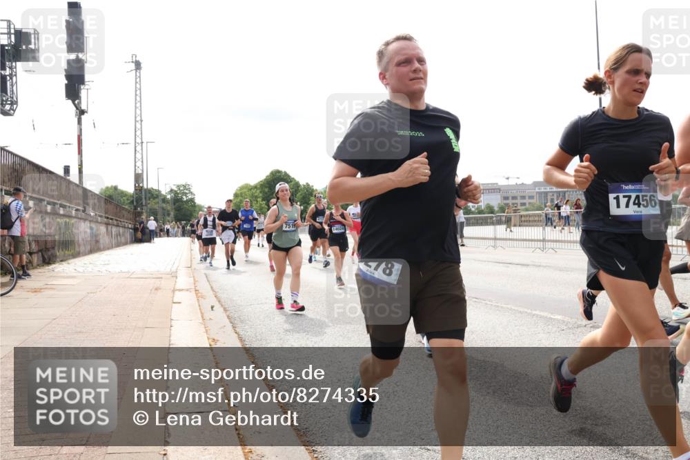 29.06.2025 - hella hamburg halbmarathon Lena Gebhardt http://msf.ph/oto/8274335 29.06.2025 10:20:10 Lombardsbrücke 7519, 14024, 2025, 78, 17456, 1046, 1069, 1110, 1115, 1154, 1474, 2064, 2405, 2478, 2918, 3278, 3434, 3842, 4154, 4539, 4585, 4614, 4737, 4739, 5251, 5397, 5556, 5659, 5811, 5812, 5831, 5878, 5937, 6796, 6797, 6872, 6874, 6951, 7018, 7101, 7131, 7137, 7248, 7249, 7519, 7739, 7744, 7808, 7917, 8025, 8146, 8387, 8427, 8462, 8588, 8738, 9136, 9196, 9735, 9873, 10041, 10349, 10414, 10550, 10594, 10595, 10622, 10701, 10754, 11028, 11036, 11835 meine-sportfotos.de