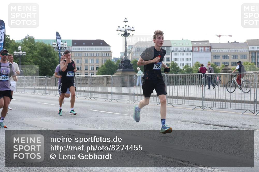 29.06.2025 - hella hamburg halbmarathon Lena Gebhardt http://msf.ph/oto/8274455 29.06.2025 09:45:13 Lombardsbrücke 30, 19204, 7272, 7651, 57, 1758, 1827, 1990, 2746, 3043, 3201, 4050, 4698, 5070, 5269, 5328, 5367, 5746, 5826, 6619, 6781, 7272, 7389, 7481, 7651, 7723, 8209, 8473, 8731, 8883, 9137, 9381, 9571, 9634, 10156, 10171, 10486, 10848, 11169, 11413, 11857, 12049, 12234, 12287, 12595, 12900, 12988, 13838, 13956, 14028, 14140, 14164, 14289, 15672, 15883, 16157, 16377, 16508, 16713, 16736, 16818, 17428 meine-sportfotos.de