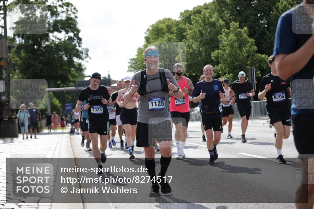 29.06.2025 - hella hamburg halbmarathon Jannik Wohlers http://msf.ph/oto/8274517 29.06.2025 10:02:00 Lombardsbrücke 1128, 1254, 1733, 2142, 2322, 2323, 2685, 2712, 3780, 3976, 4066, 5763, 6295, 6708, 6860, 7049, 7323, 7869, 8749, 9020, 9021, 9131, 9156, 9353, 9554, 10866, 11191, 11554, 11670, 11871, 12491, 12978, 13868, 13932, 14574, 14838, 15008, 15291, 16067, 16634, 17077, 17533, 17836, 17931, 17939, 18128, 18130, 18240, 18624, 19117, 19146, 19165, 19240 meine-sportfotos.de