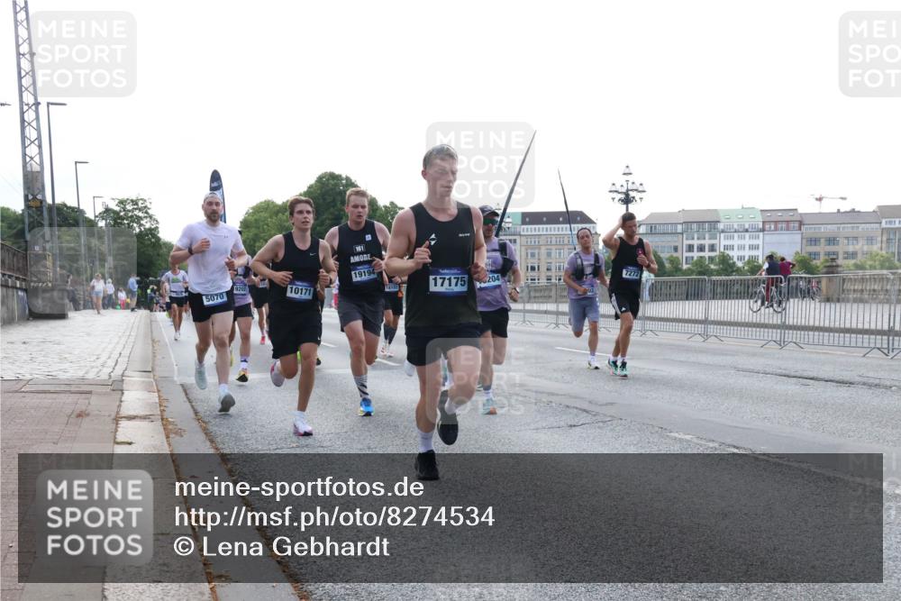29.06.2025 - hella hamburg halbmarathon Lena Gebhardt http://msf.ph/oto/8274534 29.06.2025 09:45:14 Lombardsbrücke 161, 19194, 9202, 5070, 10171, 18102, 17175, 204, 7272, 57, 1758, 1827, 1990, 2746, 3043, 3201, 4050, 4698, 4749, 5070, 5269, 5328, 5367, 5746, 5826, 6358, 6619, 6781, 7272, 7389, 7481, 7651, 7723, 8209, 8473, 8731, 8883, 9137, 9381, 9571, 9634, 10156, 10171, 10486, 10848, 11169, 11413, 11857, 12049, 12234, 12287, 12595, 12900, 12988, 13838, 13956, 14028, 14140, 14164, 14289, 15672, 15883, 16157, 16377, 16508, 16713, 16736, 16818, 17428 meine-sportfotos.de