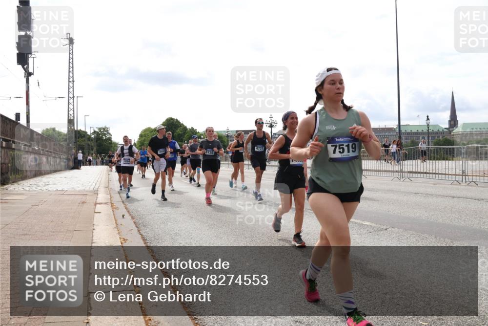 29.06.2025 - hella hamburg halbmarathon Lena Gebhardt http://msf.ph/oto/8274553 29.06.2025 10:20:11 Lombardsbrücke 16164, 10550, 8738, 154, 4737, 7519, 1046, 1069, 1110, 1115, 1154, 1474, 2064, 2405, 2478, 2918, 3278, 3434, 3842, 4154, 4539, 4585, 4614, 4737, 4739, 5251, 5397, 5556, 5659, 5811, 5812, 5831, 5878, 5937, 6796, 6797, 6872, 6874, 6951, 7018, 7101, 7131, 7137, 7248, 7249, 7519, 7739, 7744, 7808, 7917, 8025, 8146, 8387, 8427, 8462, 8588, 8738, 9136, 9196, 9735, 9873, 10041, 10349, 10414, 10550, 10594, 10595, 10613, 10622, 10647, 10701, 10754, 11028, 11036, 11603, 11835 meine-sportfotos.de