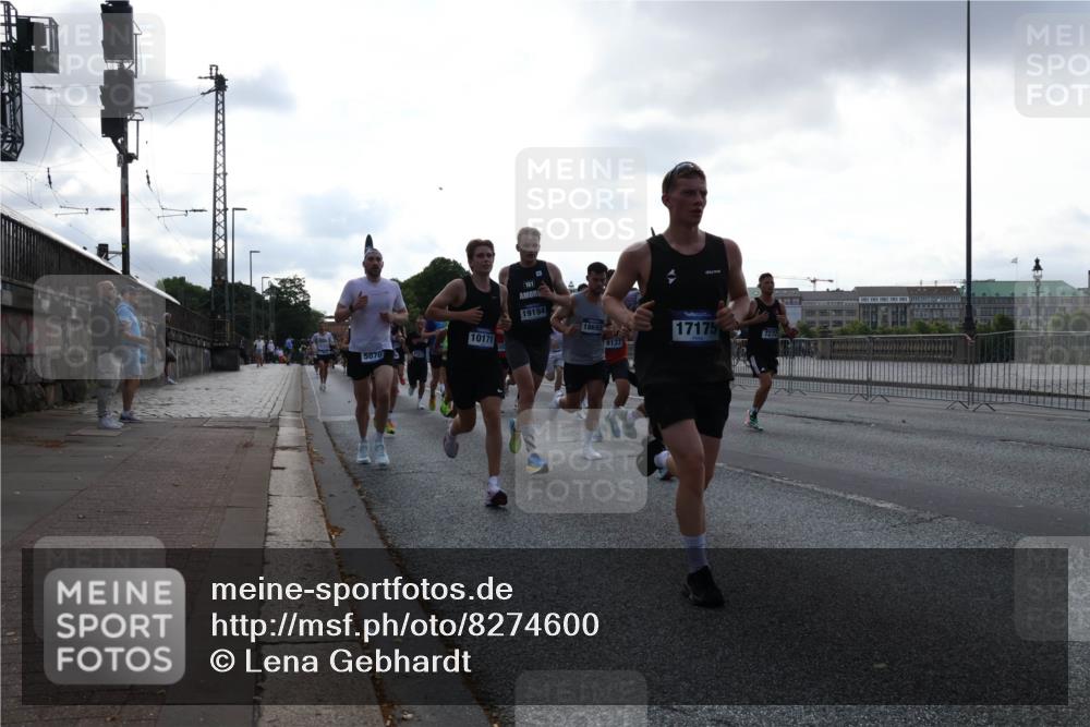 29.06.2025 - hella hamburg halbmarathon Lena Gebhardt http://msf.ph/oto/8274600 29.06.2025 09:45:15 Lombardsbrücke 19194, 10171, 18692, 5070, 9137, 17175, 7272, 57, 1758, 1827, 1990, 2746, 3043, 3201, 4050, 4698, 4749, 5070, 5269, 5328, 5367, 5746, 5826, 6358, 6619, 6781, 7272, 7389, 7481, 7651, 7723, 8209, 8473, 8731, 8883, 9137, 9381, 9571, 9634, 10156, 10171, 10486, 10848, 11169, 11413, 11857, 12049, 12234, 12287, 12595, 12900, 12988, 13838, 13956, 14028, 14140, 14164, 14289, 15672, 15883, 16157, 16377, 16508, 16713, 16736, 16818, 17428 meine-sportfotos.de